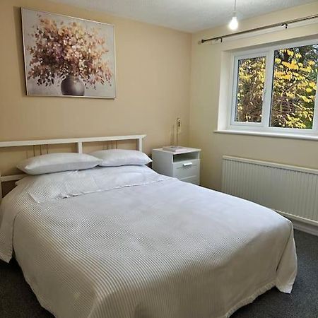 Stylish 2 Bedrooms Flat In A Quiet Cul-De-Sac Area, Near Sheffield City Centre With Free Parking المظهر الخارجي الصورة