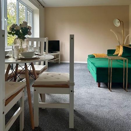 Stylish 2 Bedrooms Flat In A Quiet Cul-De-Sac Area, Near Sheffield City Centre With Free Parking المظهر الخارجي الصورة