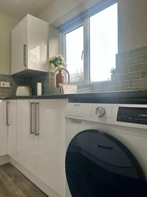 Stylish 2 Bedrooms Flat In A Quiet Cul-De-Sac Area, Near Sheffield City Centre With Free Parking المظهر الخارجي الصورة