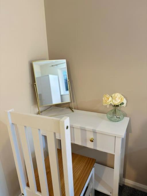 Stylish 2 Bedrooms Flat In A Quiet Cul-De-Sac Area, Near Sheffield City Centre With Free Parking المظهر الخارجي الصورة
