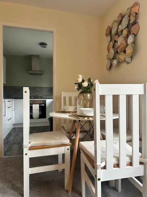 Stylish 2 Bedrooms Flat In A Quiet Cul-De-Sac Area, Near Sheffield City Centre With Free Parking المظهر الخارجي الصورة