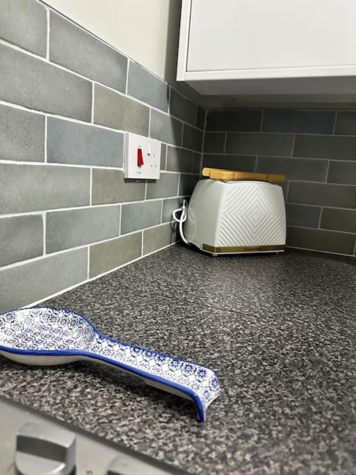 Stylish 2 Bedrooms Flat In A Quiet Cul-De-Sac Area, Near Sheffield City Centre With Free Parking المظهر الخارجي الصورة