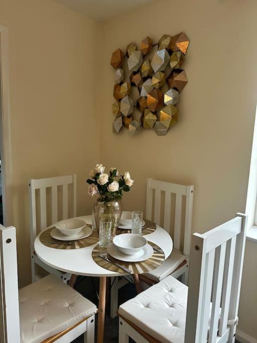 Stylish 2 Bedrooms Flat In A Quiet Cul-De-Sac Area, Near Sheffield City Centre With Free Parking المظهر الخارجي الصورة