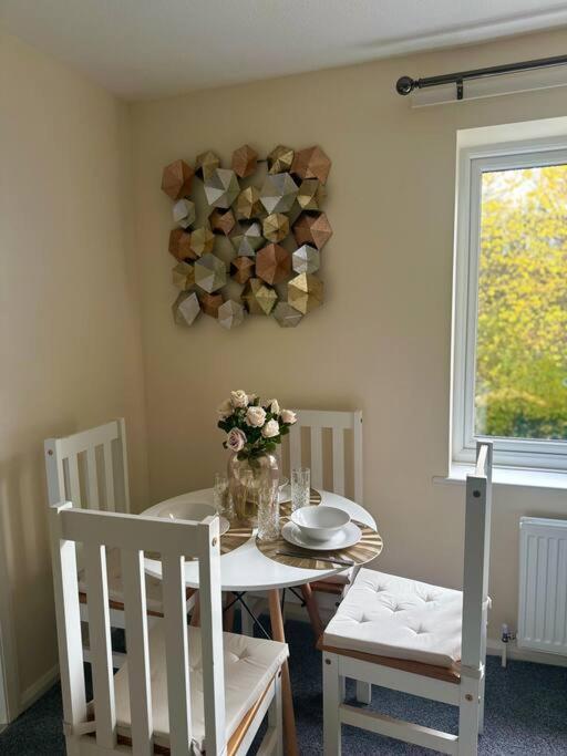 Stylish 2 Bedrooms Flat In A Quiet Cul-De-Sac Area, Near Sheffield City Centre With Free Parking المظهر الخارجي الصورة