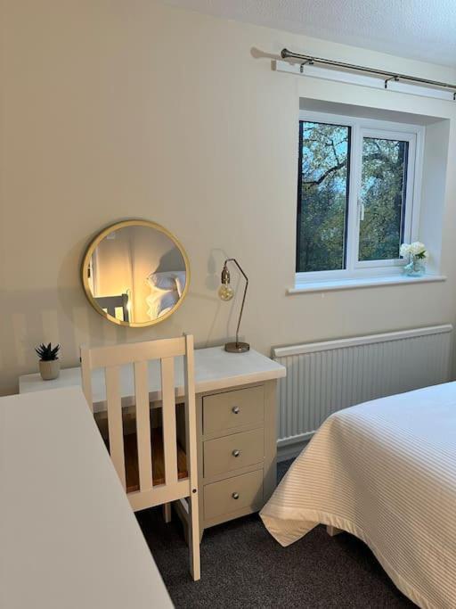 Stylish 2 Bedrooms Flat In A Quiet Cul-De-Sac Area, Near Sheffield City Centre With Free Parking المظهر الخارجي الصورة